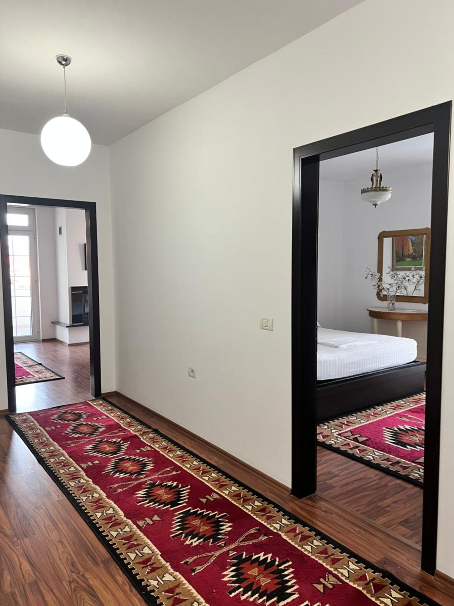 North Star Hostel Shkodër Buitenkant foto