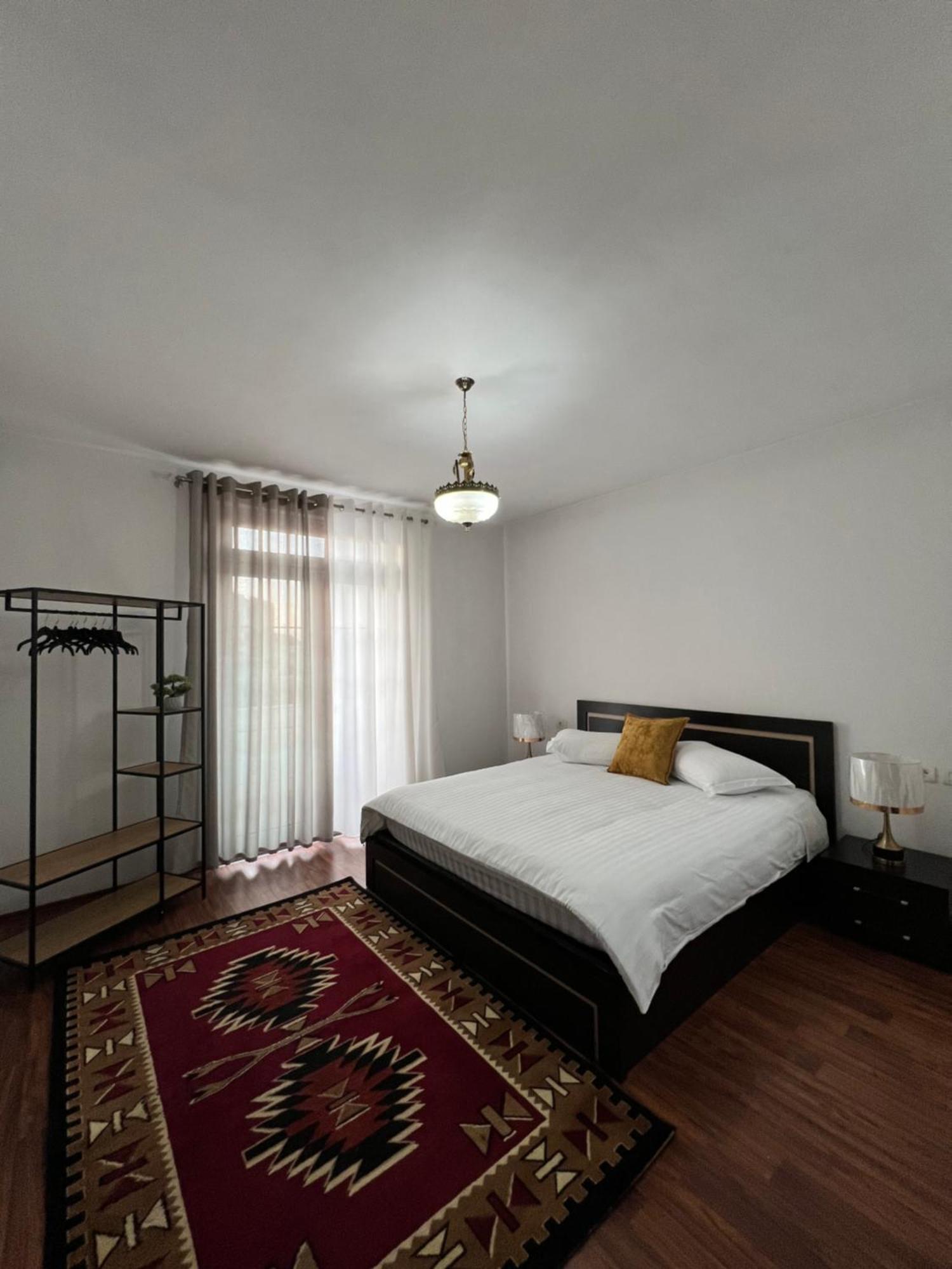 North Star Hostel Shkodër Buitenkant foto