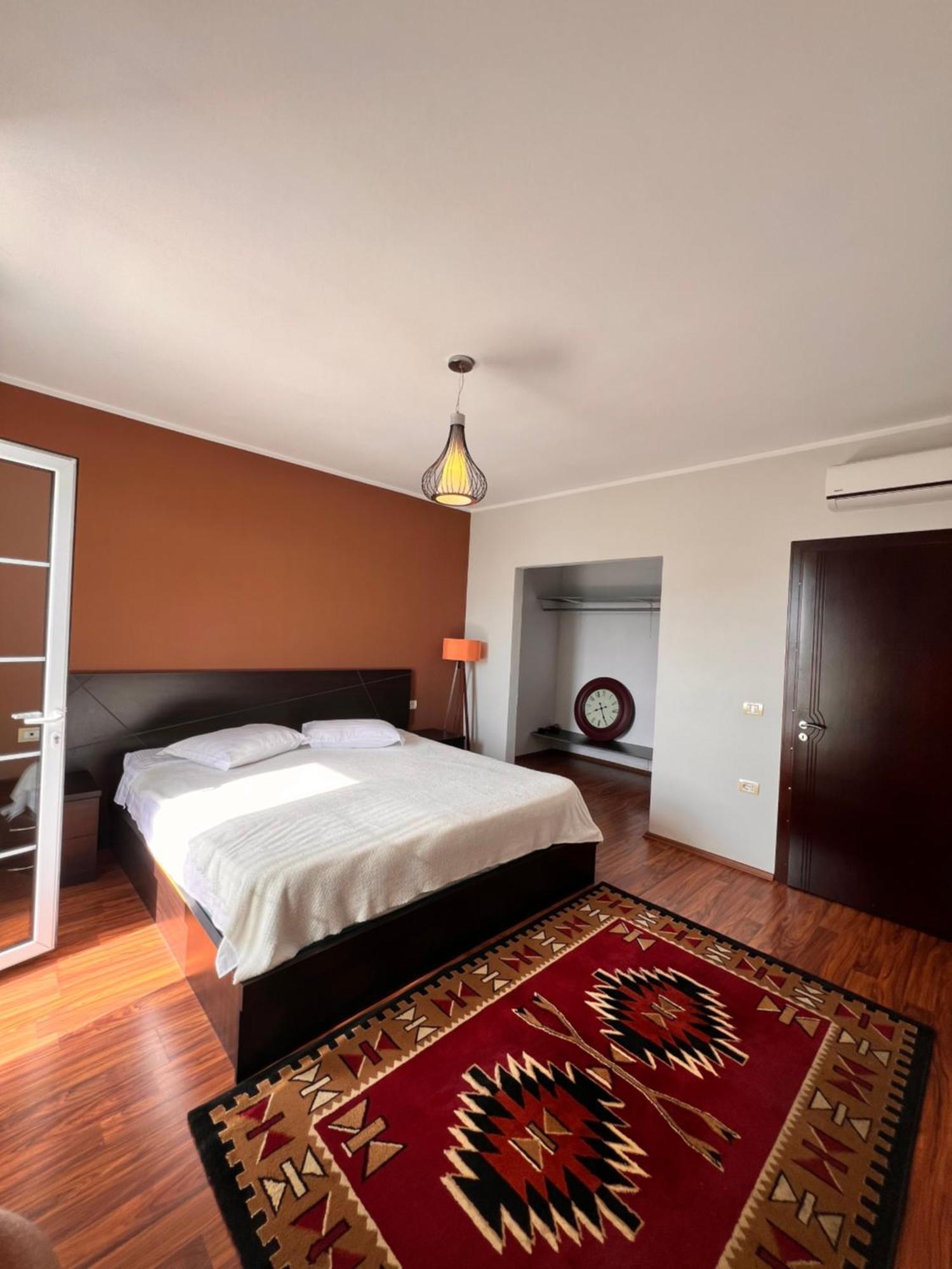 North Star Hostel Shkodër Buitenkant foto