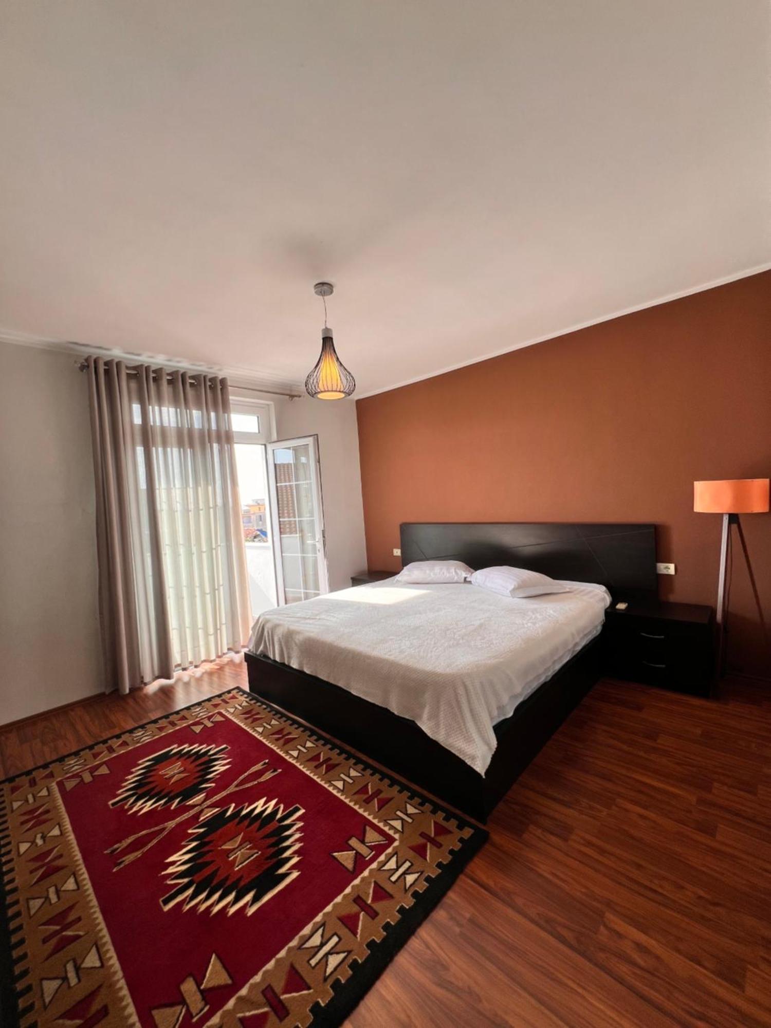 North Star Hostel Shkodër Buitenkant foto